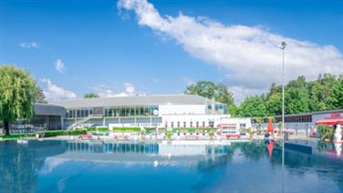 Image for: Outdoor Pool Volksgarten